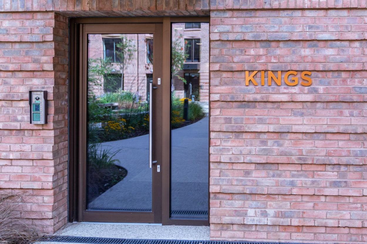 Kings Apartments, Hudson Quarter Apartment